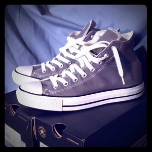 Chuck Taylor  Charcoal HiTops